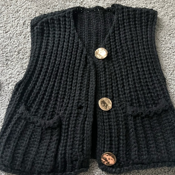 Black Knit Button-Up Sweater Vest - Picture 3 of 7
